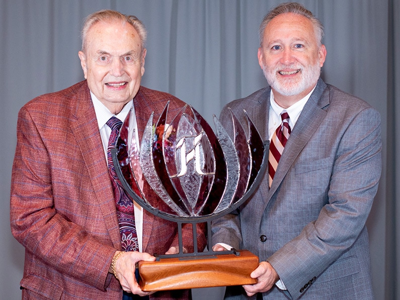 hall_of_fame_award__muse_2020_small hall of fame award